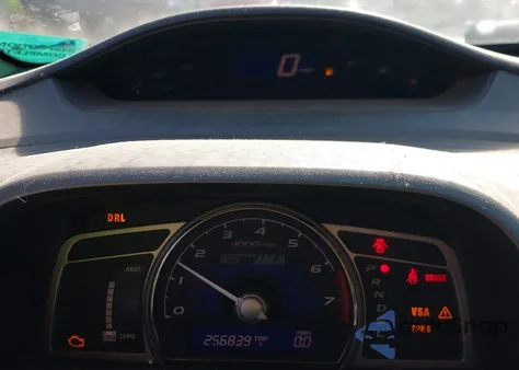 2010 Honda Civic Hybrid z USA, uszkodzony, nr VIN JHMFA3F28AS004965